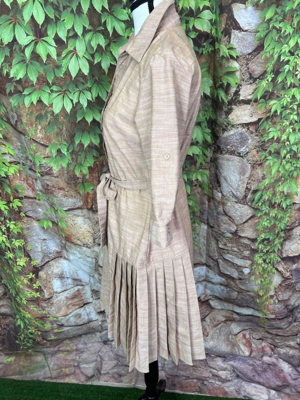 SHARAGANO Minimalist Luxury Designer Tan Shirtdress with Pleated Skirt, 4 - Picture 4 of 11